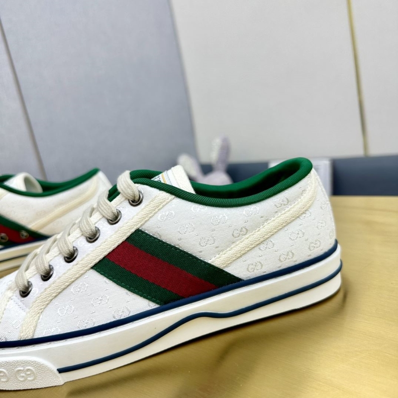 Gucci Casual Shoes